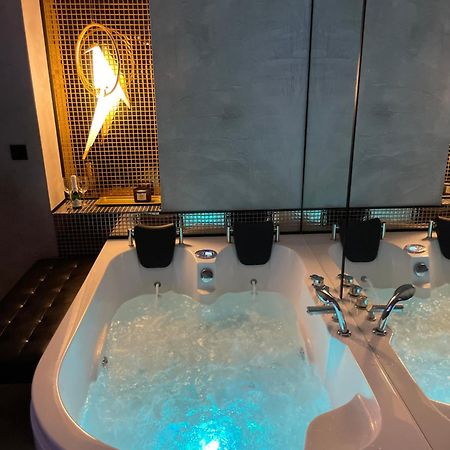 Apartament Z Jacuzzi W Sercu Krakowa 外观 照片